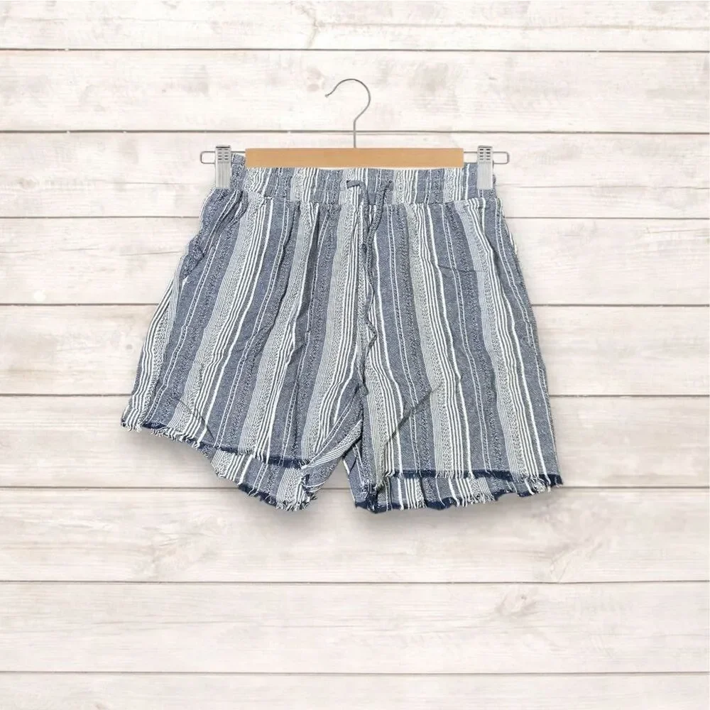 Royalty for me woman’s linen lounge shorts with frayed hem